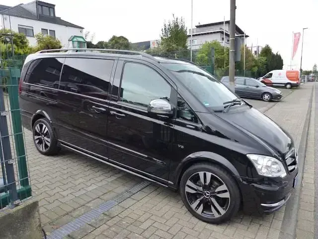 Gebraucht Mercedes Viano Edition 224 PS (164 kW) 2014 Obsidianschwarz Van / Kleinbus