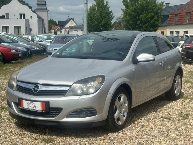 Gebraucht Opel Astra GTC 140 PS (102 kW) 2007 Silber Coupé