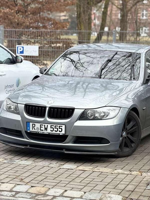 Gebraucht BMW 320 150 PS (110 kW) 2005 Grau Limousine