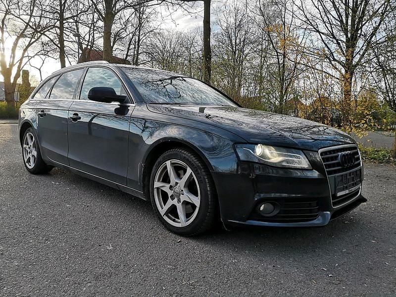 Gebraucht Audi A4 143 PS (105 kW) 2011 Schwarz Kombi