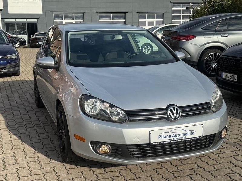 Silber Gebraucht 2011 VW Golf VI Limousine | 4.199 € (Guter Preis) - Bild 1/4