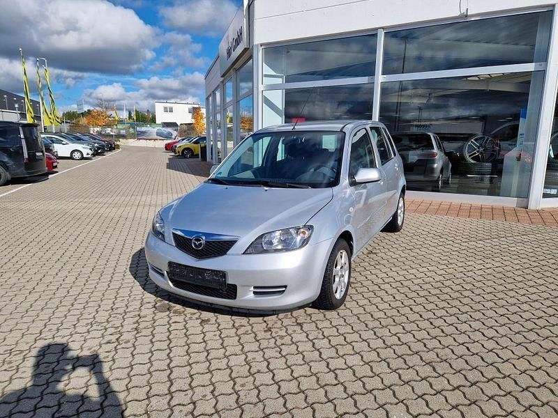 Silber Gebraucht 2005 Mazda 2 Active Kleinwagen | 1.290 € (Fairer Preis) - Bild 1/4