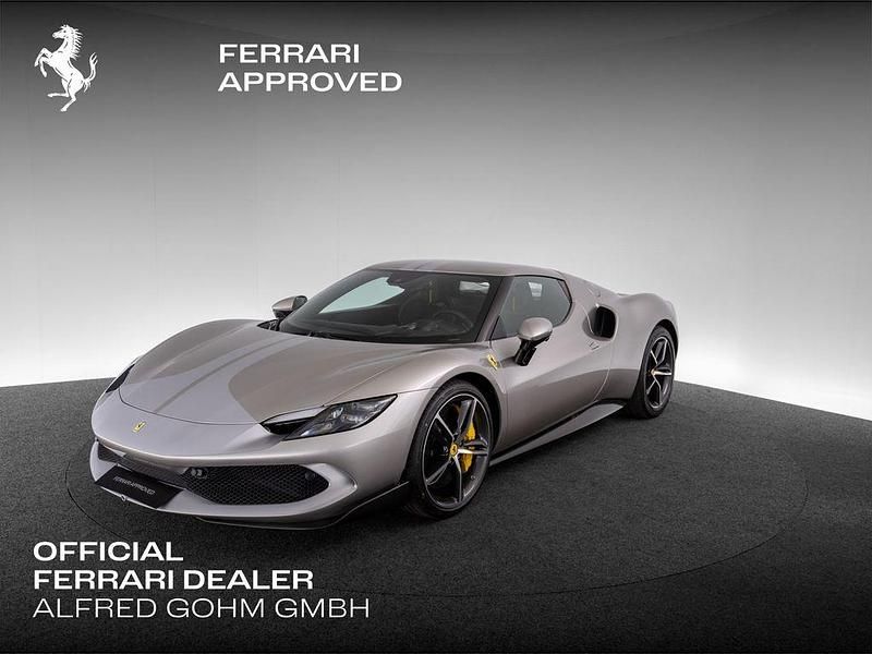 Gebraucht Ferrari 296 829 PS (609 kW) 2024 Silber Coupé