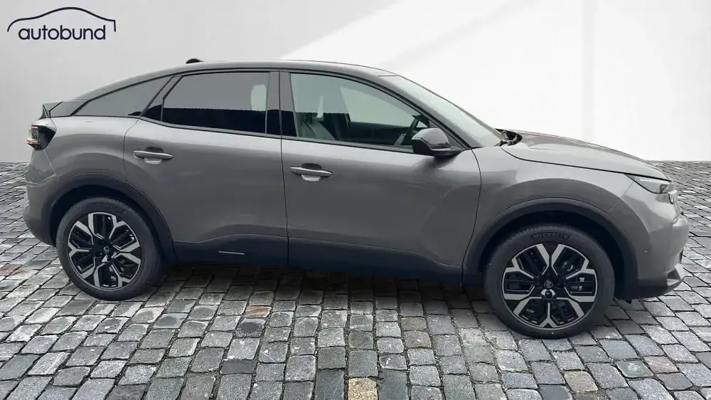Nowe Citroën C4 131 KM (96 kW) 2025 Szary SUV