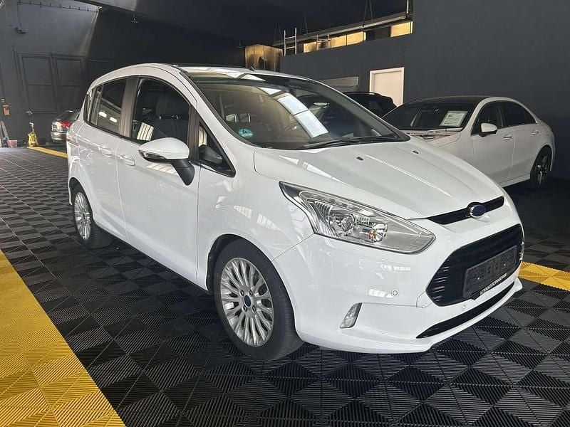 Używany Ford B-MAX Titanium 105 KM (77 kW) 2013 Biały Minivan