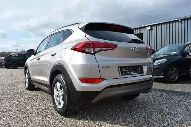 Gebraucht Hyundai Tucson Style 177 PS (130 kW) 2016 White sand SUV