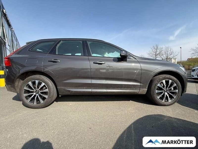 Gebraucht Volvo XC60 Plus 197 PS (144 kW) 2023 Grau SUV