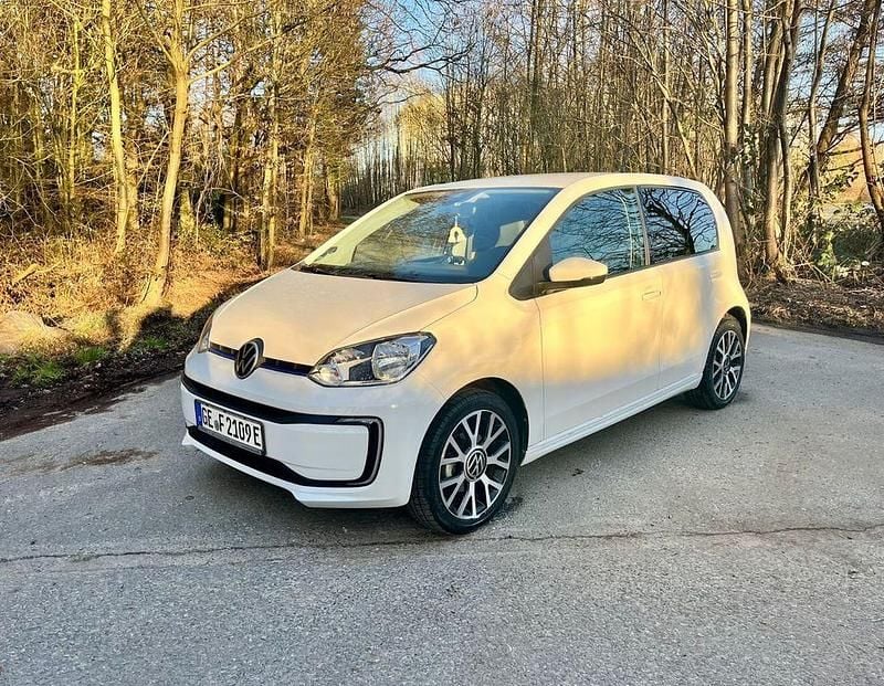 Gebraucht VW e-up! Edition 61 kW (83 PS) 2023 Weiß Kleinwagen