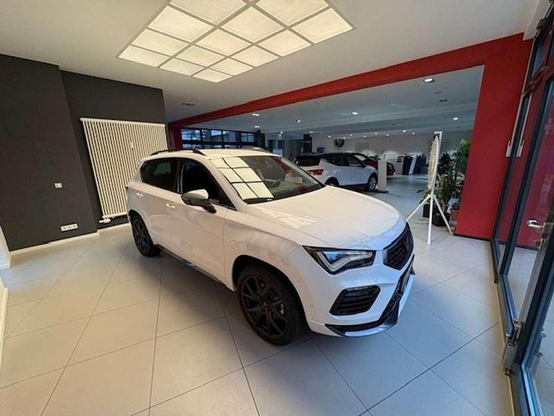 Neu Cupra Ateca Basis 190 PS (139 kW) 2025 "bila" weiss SUV