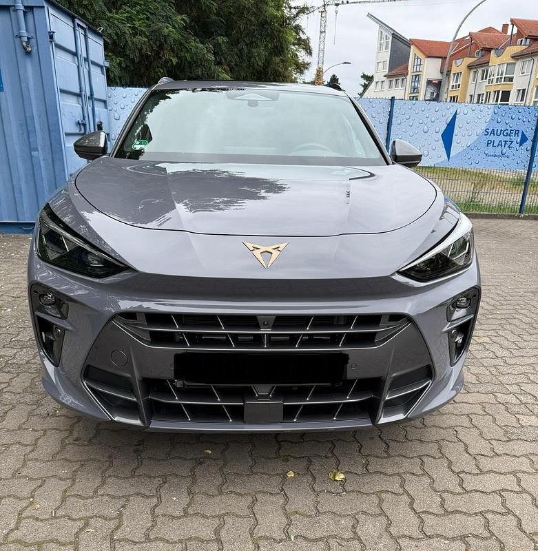 Grau Gebraucht 2024 Cupra Terramar VZ SUV | 46.000 € (Superpreis) - Bild 1/4