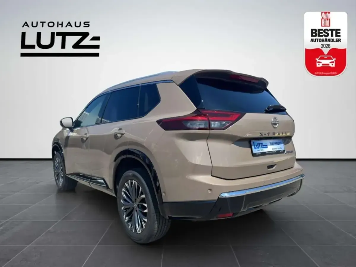 Neu Nissan X-Trail Premium Edition 204 PS (150 kW) 2026 Braun SUV
