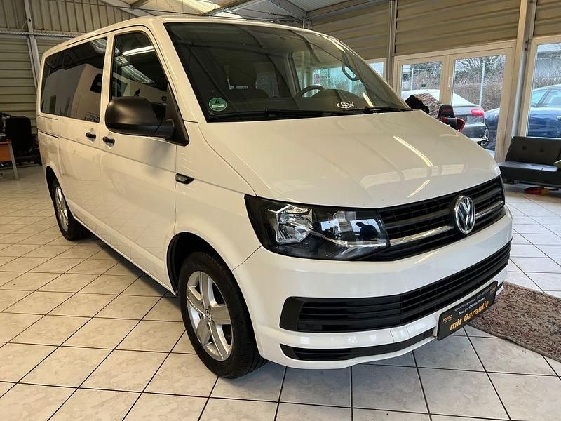 Gebraucht VW Multivan 102 PS (75 kW) 2016 Weiß Van / Kleinbus