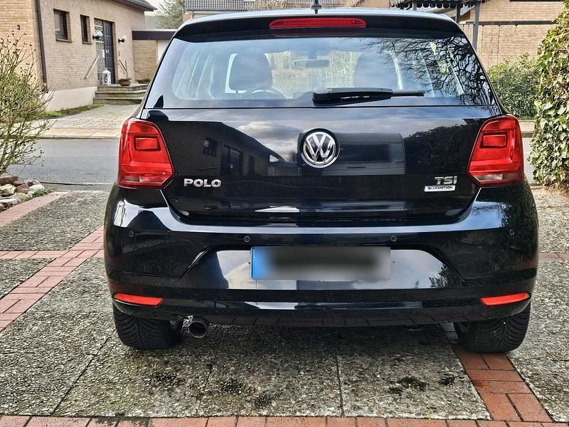 Gebraucht VW Polo Highline 90 PS (66 kW) 2015 Schwarz Kleinwagen