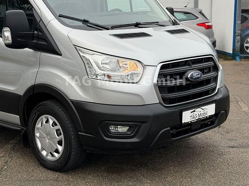 Gebraucht Ford Transit Trend 170 PS (125 kW) 2020 Silber Van / Kleinbus