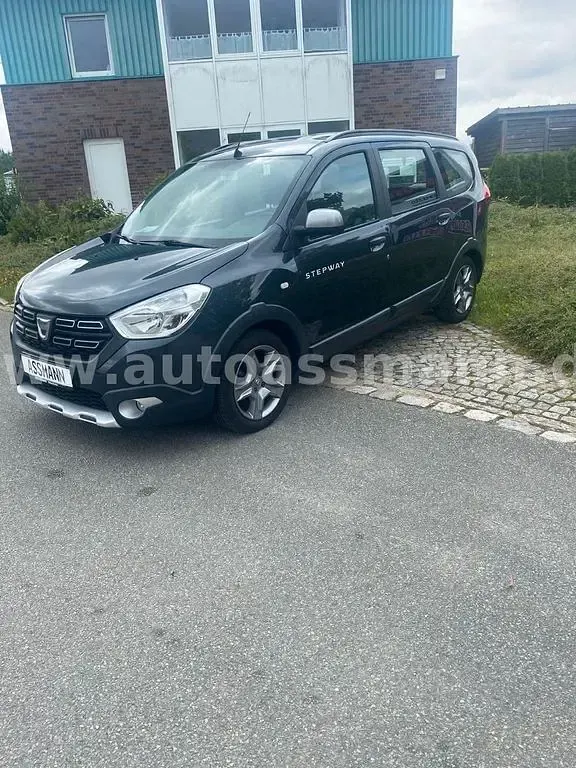 Gebraucht Dacia Lodgy Stepway 102 PS (75 kW) 2019 Van / Kleinbus