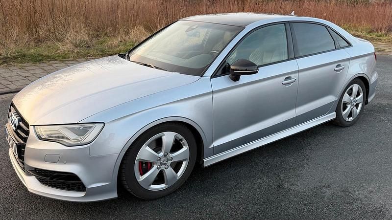 Gebraucht Audi S3 Comfort 300 PS (220 kW) 2016 Silber Limousine
