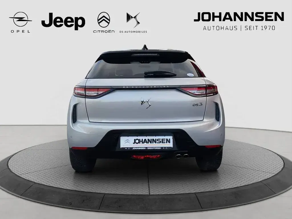 Gebraucht DS Automobiles DS3 Opera 131 PS (96 kW) 2024 Grau/lackierung chrystal pearl/t (metallic) SUV
