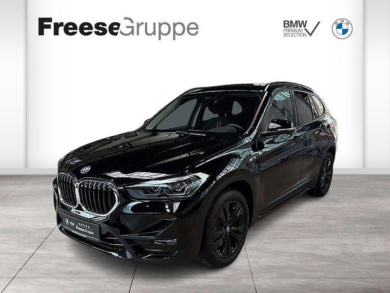 Schwarz Gebraucht 2022 BMW X1 Performance SUV | 26.390 € (Fairer Preis) - Bild 1/4