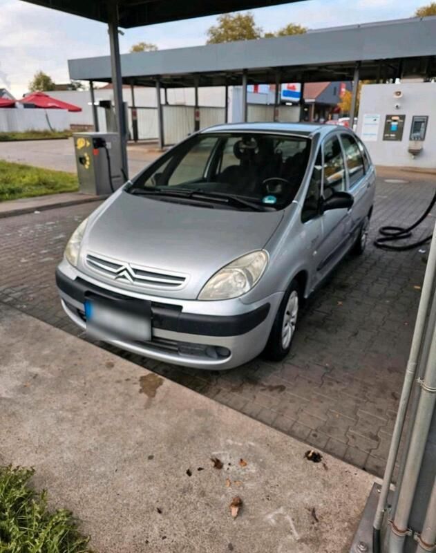 Silber Gebraucht 2009 Citroën Xsara Picasso Van / Kleinbus | 700 € (Superpreis) - Bild 1/4