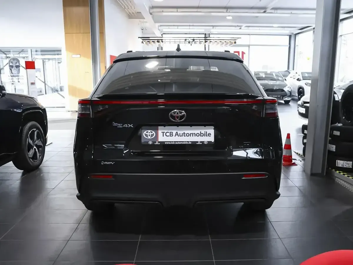 Usata Toyota bZ4X 164 kW (224 CV) 2026 Nero SUV