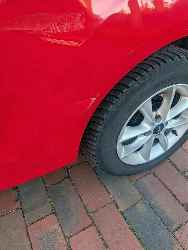 Second-hand Ford Ka 69 CP (50 kW) 2013 Roșu Hatchback