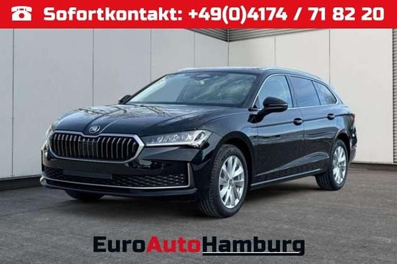 Neu Skoda Superb Selection 150 PS (110 kW) 2026 Onyxschwarz metallic/schwarz Kombi