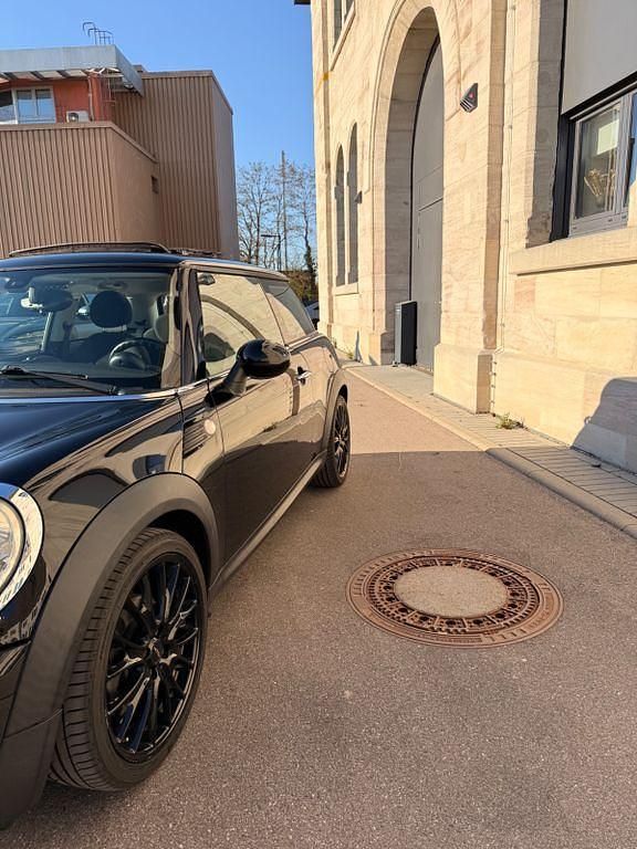 Second-hand Mini Cooper 120 CP (88 kW) 2009 Negru Hatchback