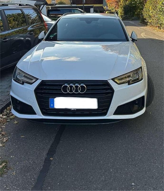 Weiß Gebraucht 2019 Audi A4 S-Line Kombi | 27.999 € (Teuer) - Bild 1/4