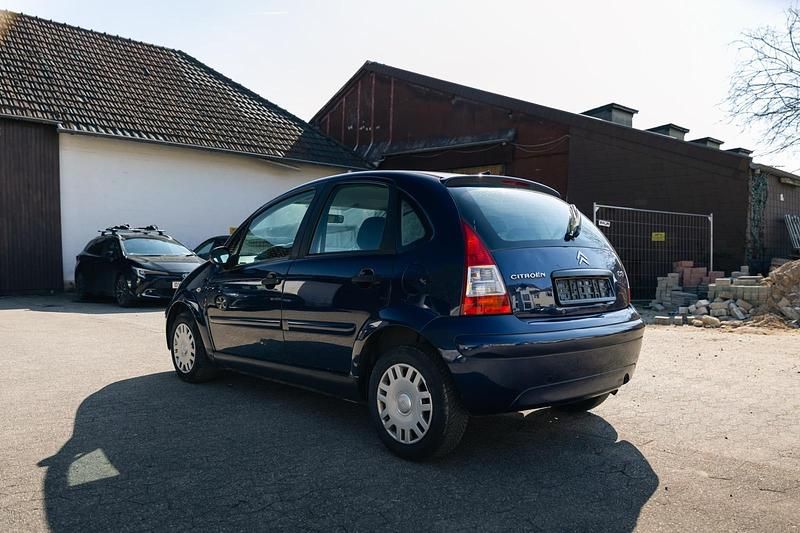 Gebraucht Citroën C3 73 PS (53 kW) 2007 Blau Kleinwagen