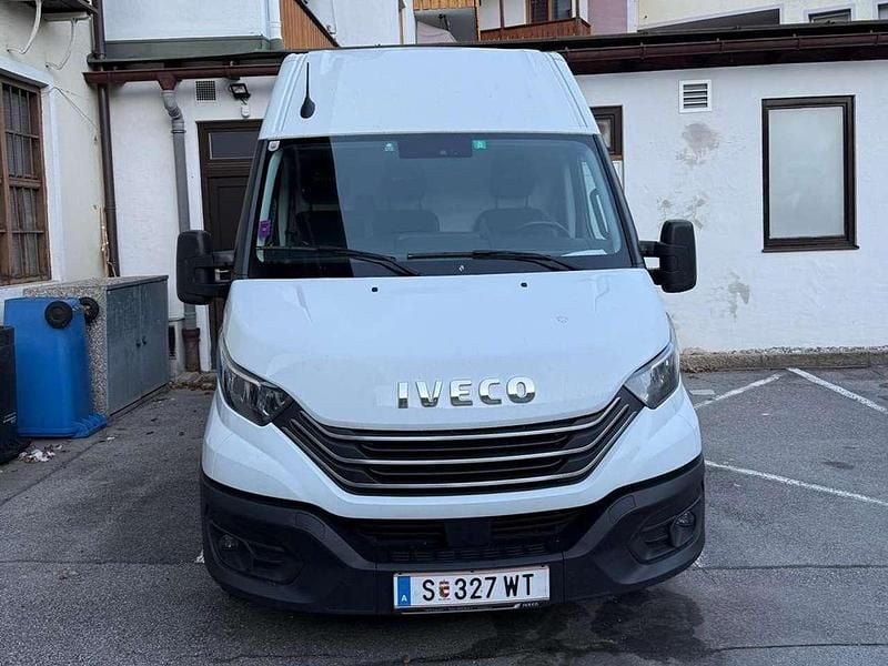Weiß Gebraucht 2023 Iveco Daily Van | 25.000 € (Superpreis) - Bild 1/1