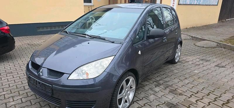 Violet Gebraucht 2005 Mitsubishi Colt Kleinwagen | 1.950 € (Fairer Preis) - Bild 1/4