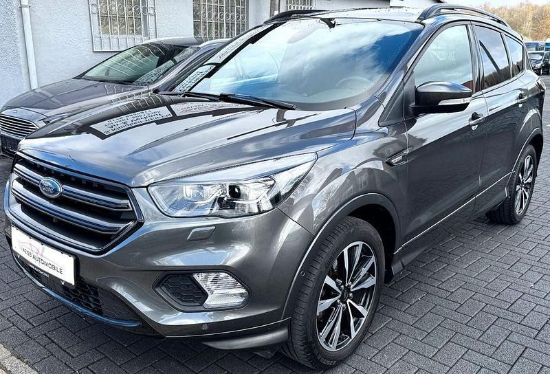 Gebraucht Ford Kuga ST-Line 150 PS (110 kW) 2018 Grau SUV