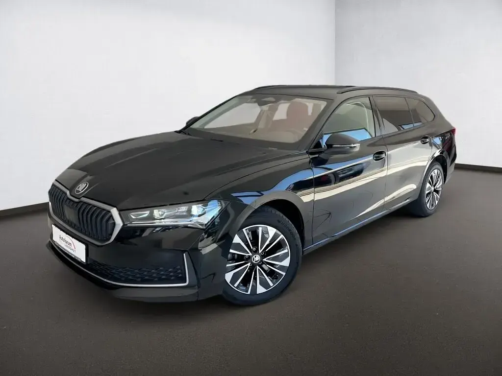 Gebraucht Skoda Superb Selection 193 PS (141 kW) 2024 Schwarz ebony schwarz Kombi