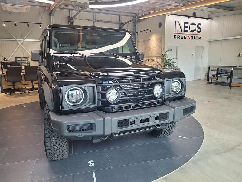 Inky black (solid) (schwarz) Gebraucht 2025 Ineos Grenadier SUV | 79.850 € - Bild 1/4