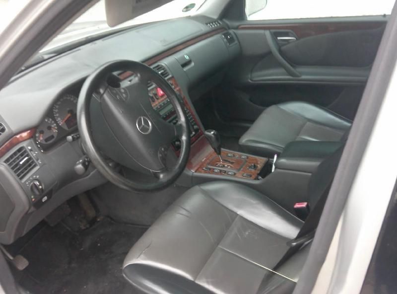 Gebraucht Mercedes E270 170 PS (125 kW) 2001 Silber Kombi