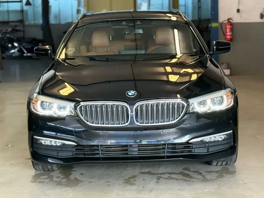 Gebraucht BMW 530 Performance 265 PS (194 kW) 2017 Schwarz Kombi