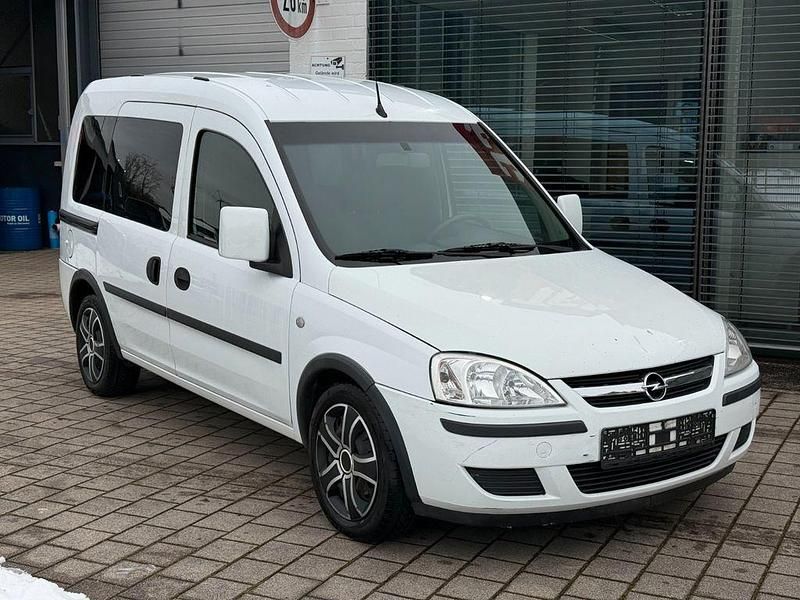 Gebraucht Opel Combo Edition 75 PS (55 kW) 2010 Weiß Van / Kleinbus