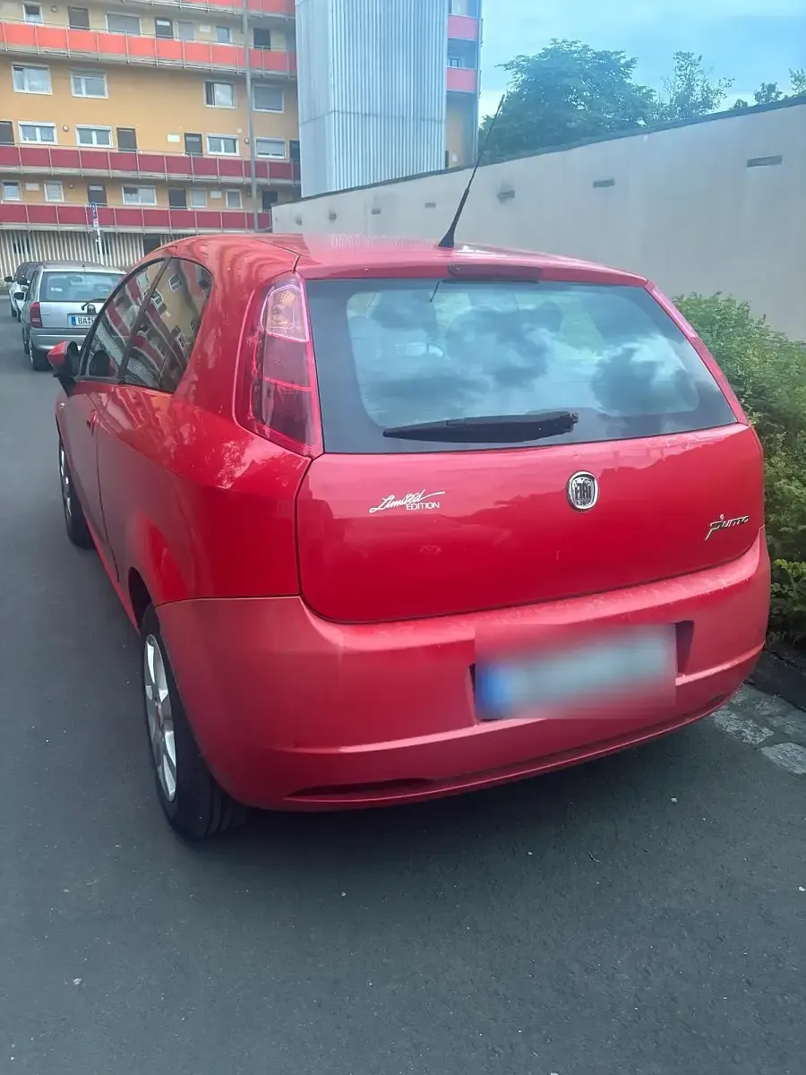 Gebraucht Fiat Punto 77 PS (56 kW) 2009 Rot Kleinwagen