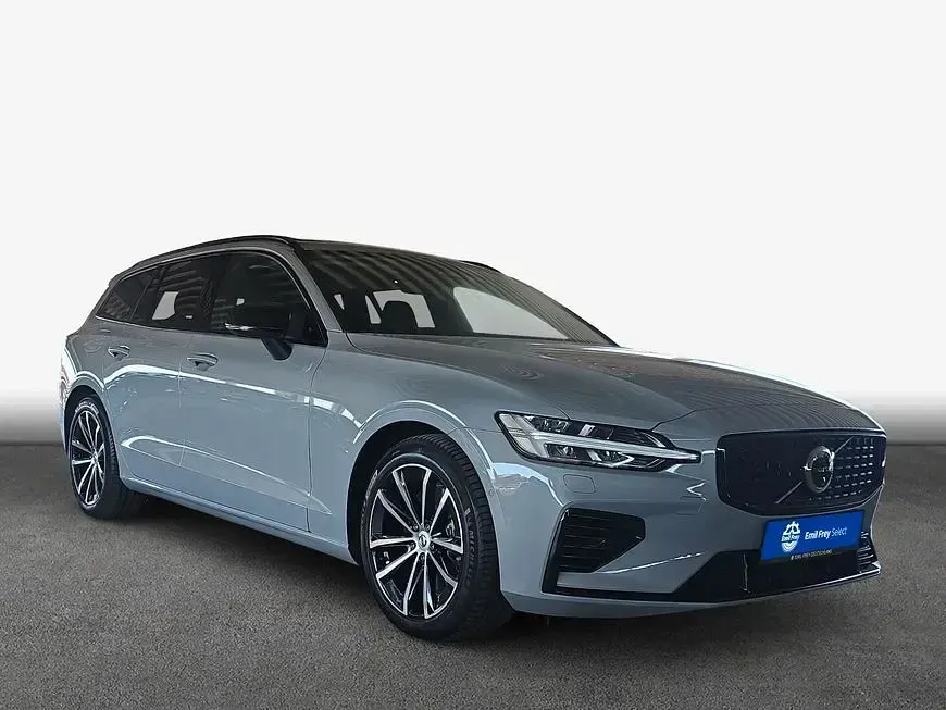Gebraucht Volvo V60 Plus 349 PS (256 kW) 2024 Grau Kombi