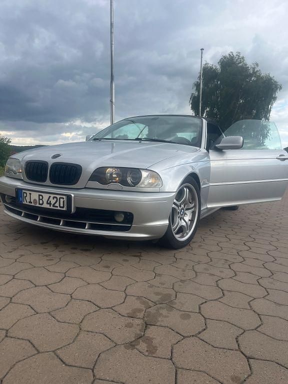 Silber Gebraucht 2001 BMW 320 Cabriolet Sport Line Cabrio | 5.999 € (Superpreis) - Bild 1/4