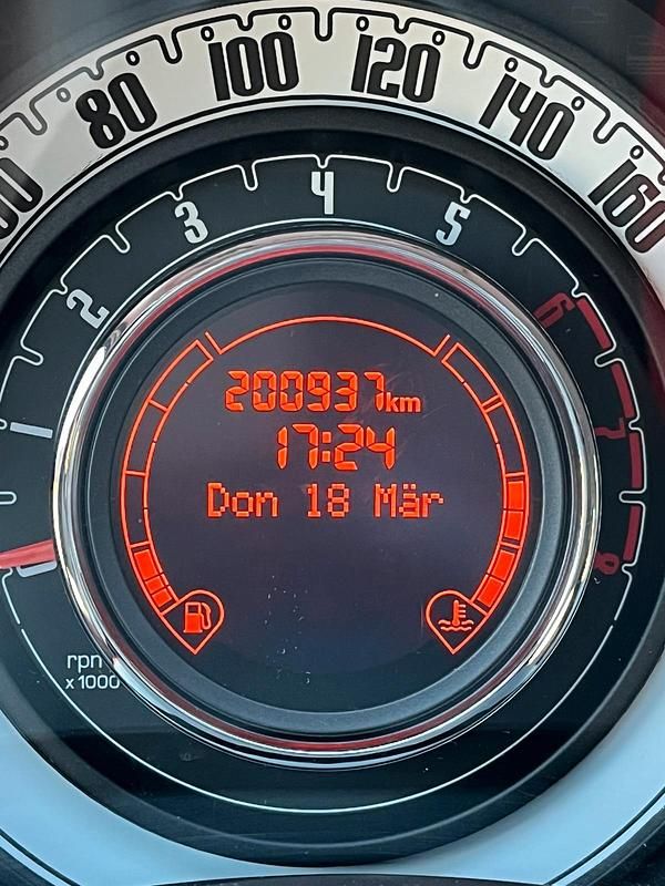 Gebraucht Fiat 500 70 PS (51 kW) 2011 Weiß Kleinwagen