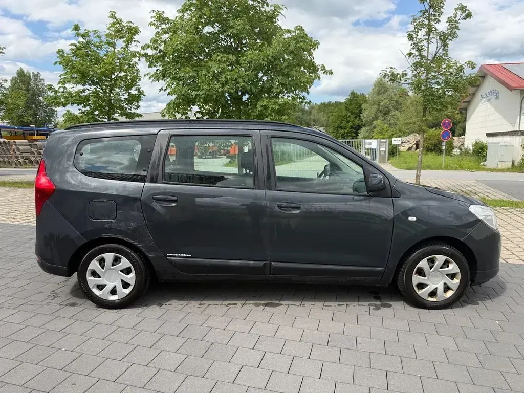 Gebraucht Dacia Lodgy Prestige 109 PS (80 kW) 2017 Van / Kleinbus