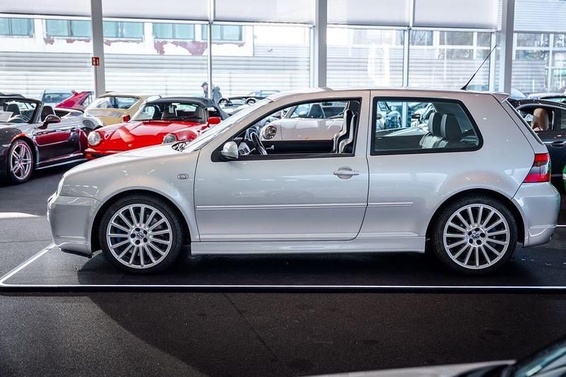 Gebraucht VW Golf IV R 241 PS (177 kW) 2003 Silber Limousine