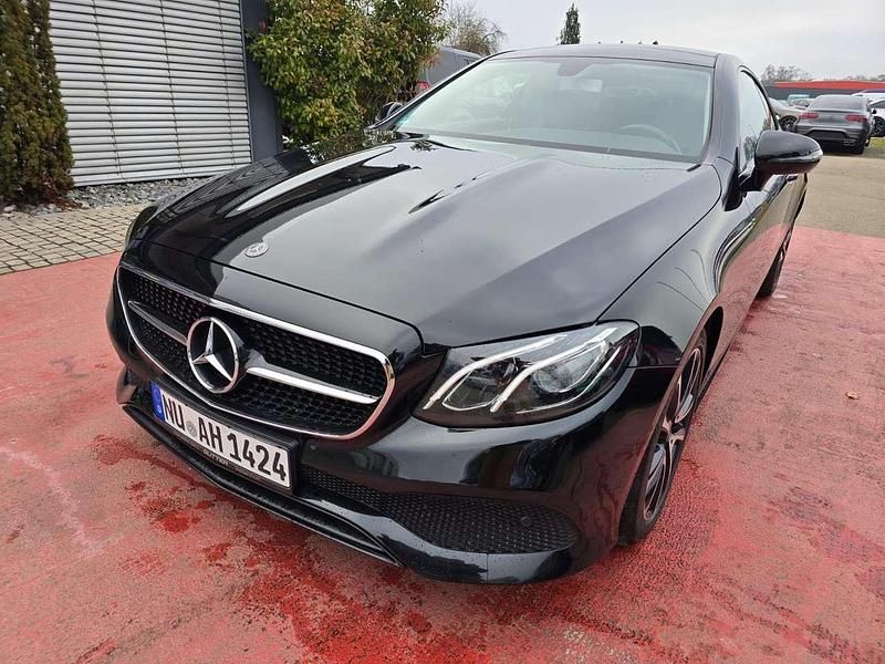 Gebraucht Mercedes E220 Avantgarde 194 PS (142 kW) 2019 Coupé