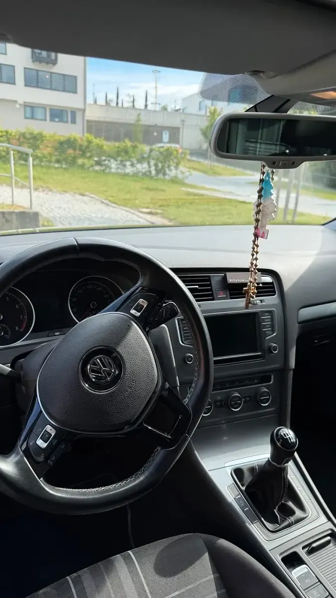 Gebraucht VW Golf VII LOUNGE 110 PS (80 kW) 2016 Schwarz Kleinwagen