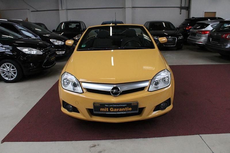 Gebraucht Opel Tigra 90 PS (66 kW) 2005 Gelb Cabrio