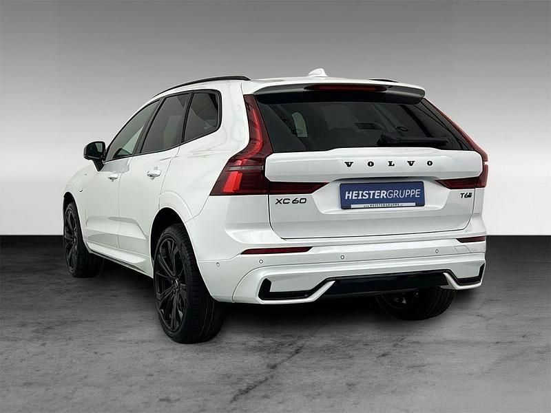 Neu Volvo XC60 Plus 349 PS (256 kW) 2026 Weiß SUV