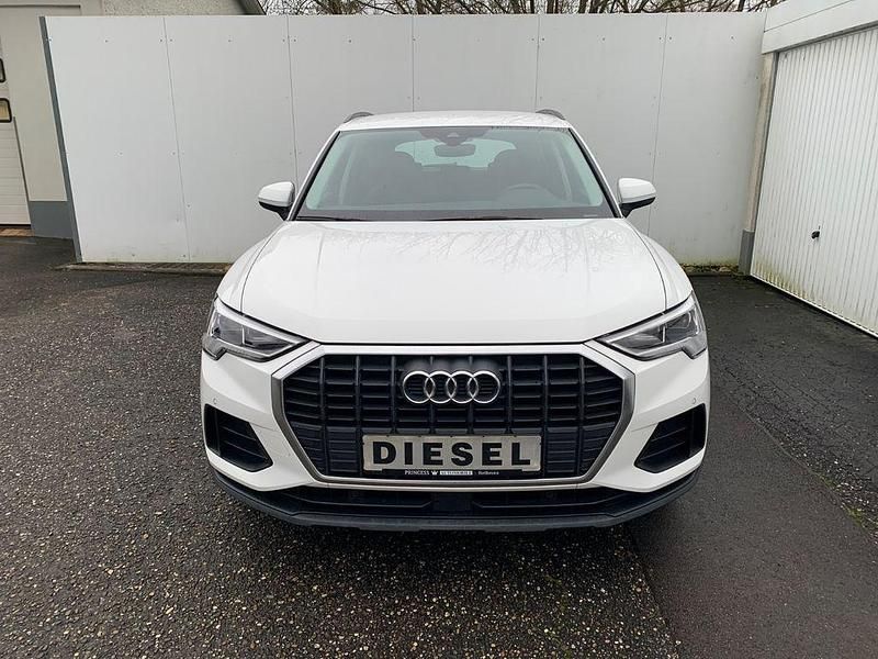 Gebraucht Audi Q3 Business 150 PS (110 kW) 2022 Ibisweiß SUV
