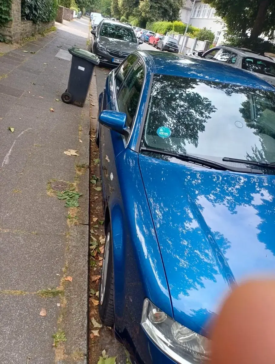 Gebraucht Audi A4 102 PS (75 kW) 2004 Blau Limousine