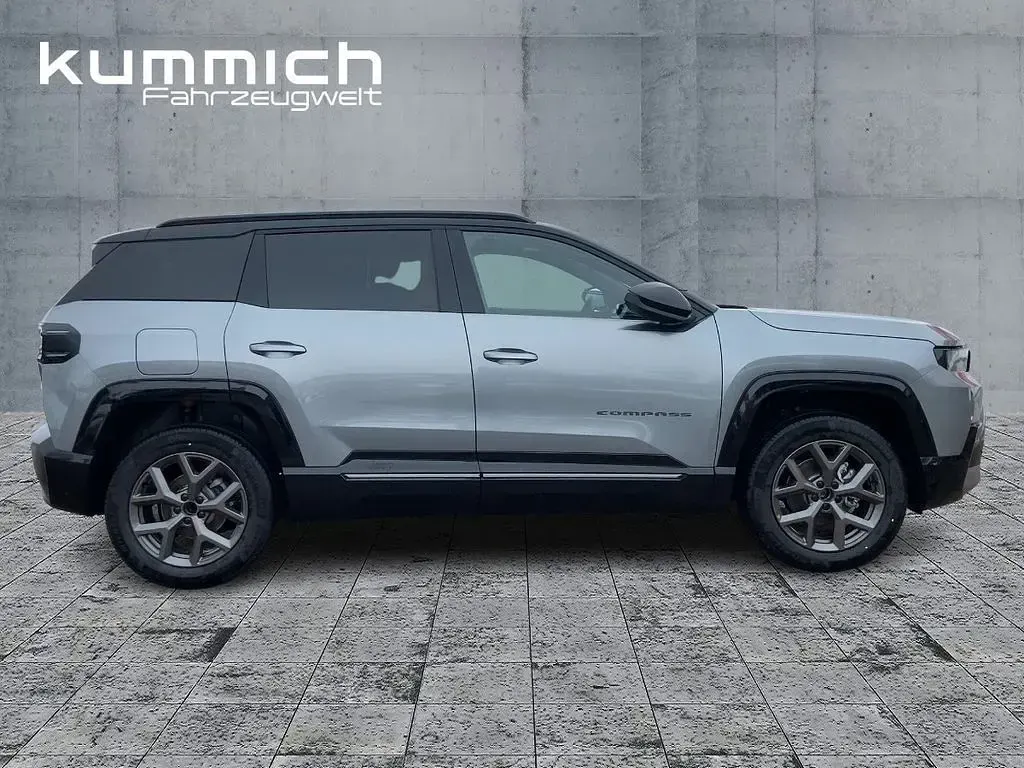 Gebraucht Jeep Compass 144 PS (105 kW) 2026 Grau SUV